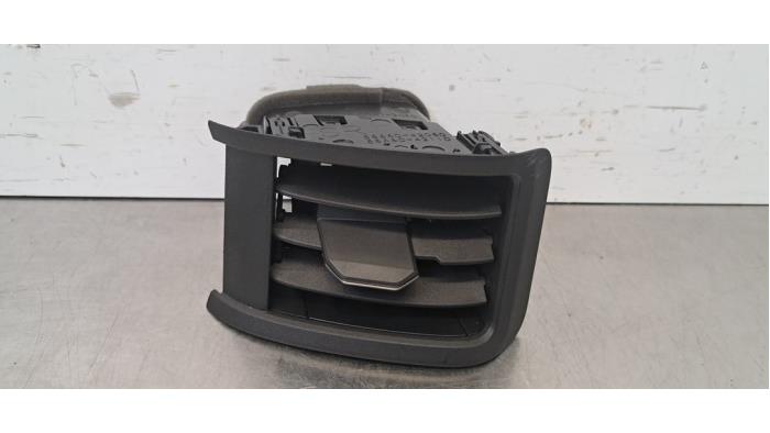 Grille aération tableau de bord Toyota bZ4X