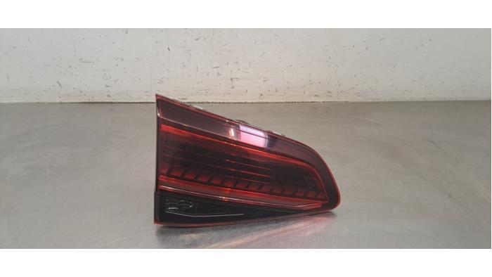 Feu arrière gauche Volkswagen Golf