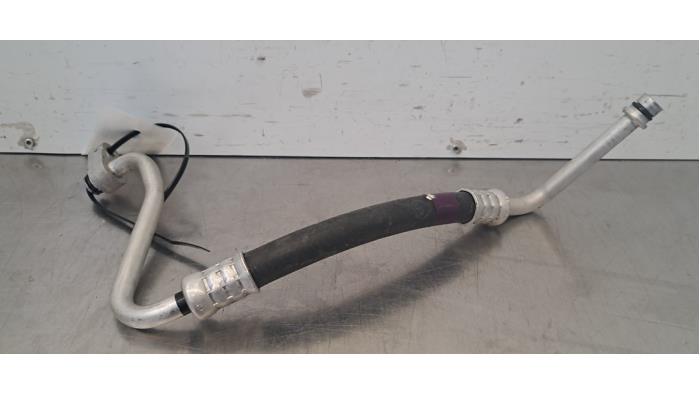 Tuyau clim Toyota bZ4X