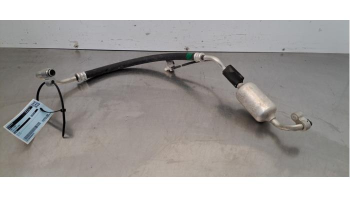 Tuyau clim Toyota bZ4X