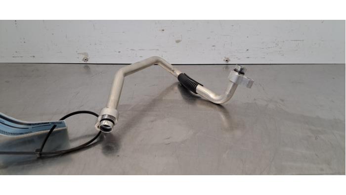 Tuyau clim Toyota bZ4X