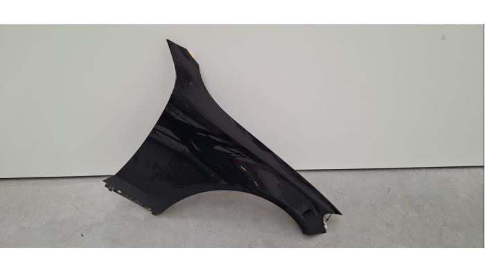 Aile avant droite Mercedes C-Klasse