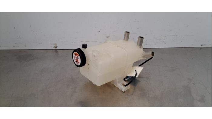 Réservoir d'expansion Toyota bZ4X