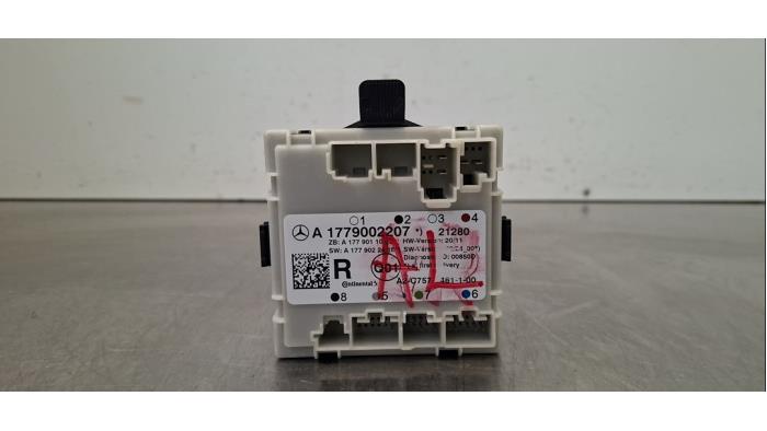 Module verrouillage central des portes Mercedes GLA
