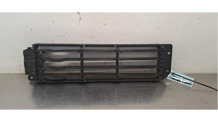 Calandre Renault Clio