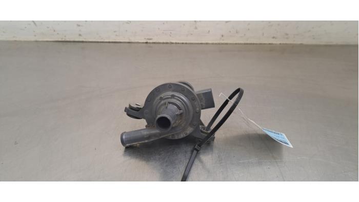 Pompe à eau supplémentaire Toyota bZ4X