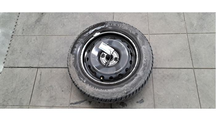 Jante + pneu d'hiver Hyundai I20