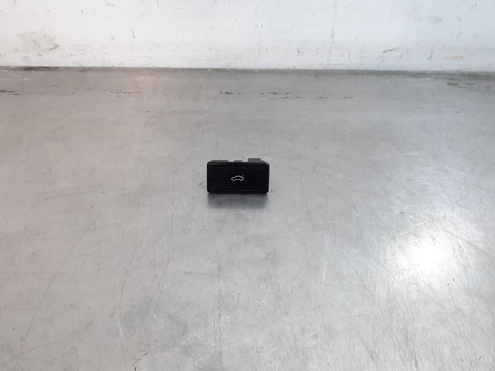 Commutateur hayon Skoda Kamiq