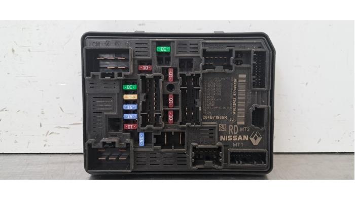 Boîte à fusibles Dacia Jogger