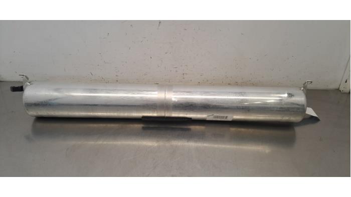 Réservoir d'air Porsche Taycan