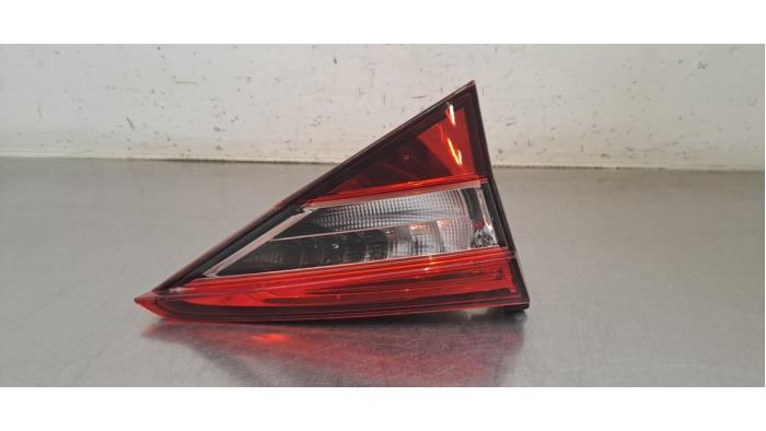 Feu arrière droit Skoda Superb