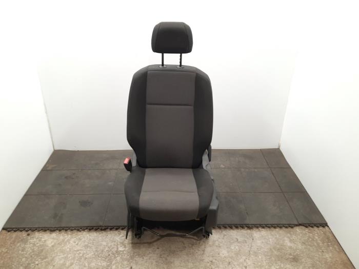 Siège gauche Opel Combo