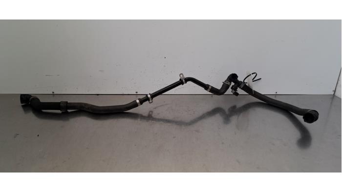 Tuyau radiateur Mercedes C-Klasse