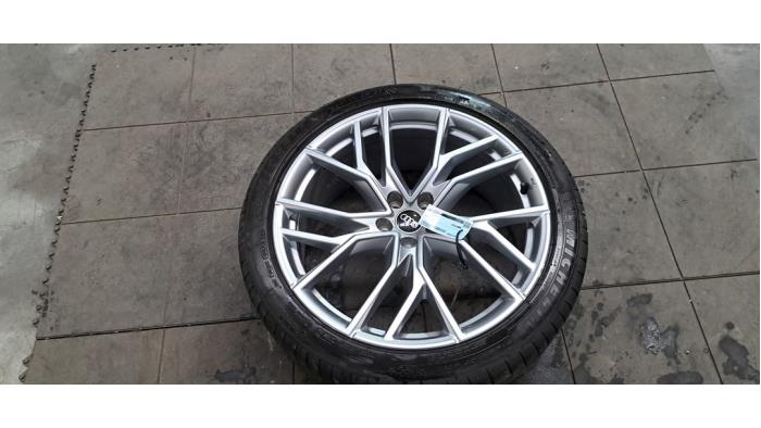 Jante + pneumatique Audi Q4