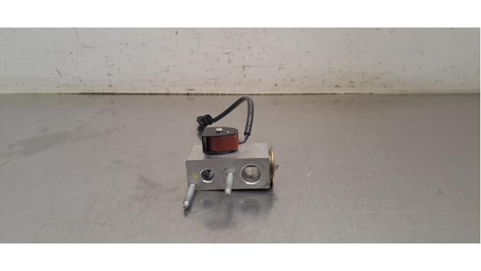 Valve d'expansion clim Opel Mokka