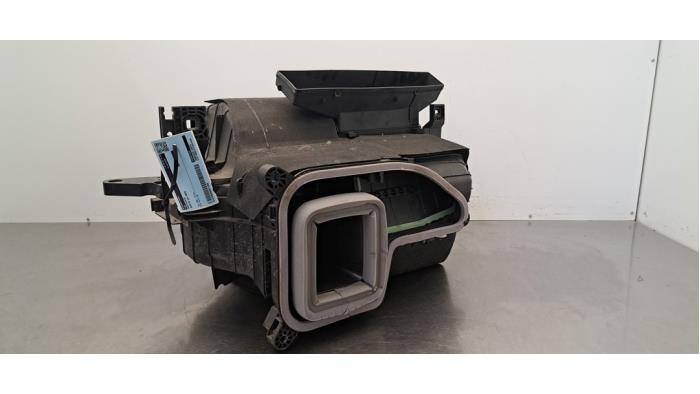 Boîtier chauffage Audi Q4