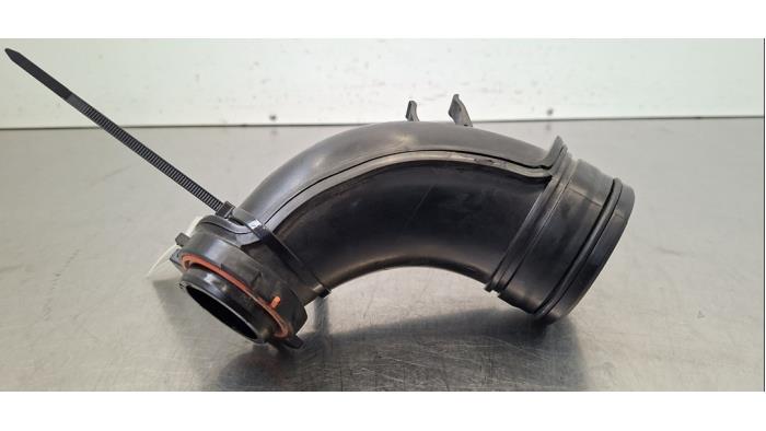 Tuyau d'aspiration air Lynk &amp; Co 01