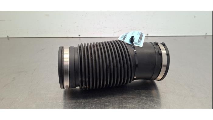 Tuyau d'aspiration air Lynk &amp; Co 01