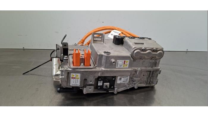 Convertisseur (hybride) Lynk &amp; Co 01