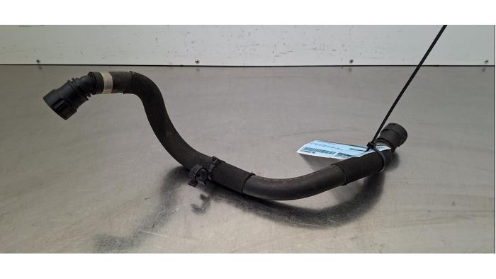 Tuyau radiateur Lynk &amp; Co 01