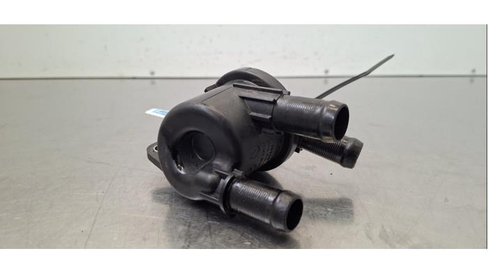 Tube d'eau Lynk &amp; Co 01