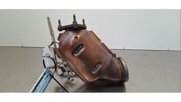 Catalyseur Lynk &amp; Co 01