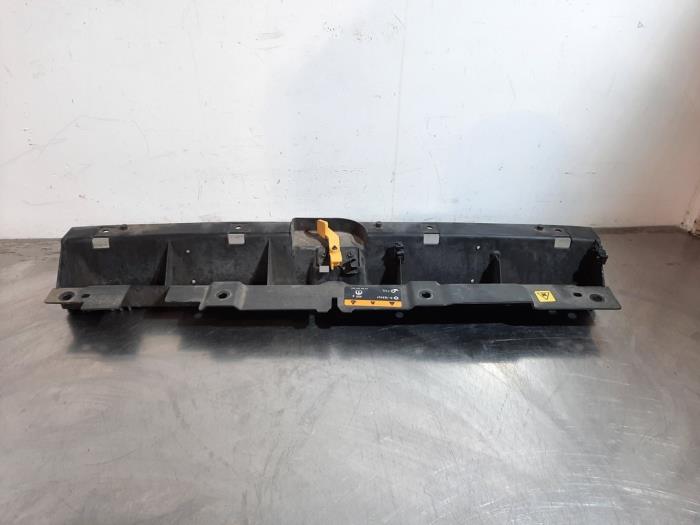 Plaque de serrure avant Jeep Renegade