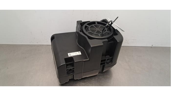 Caisson de graves Audi Q4