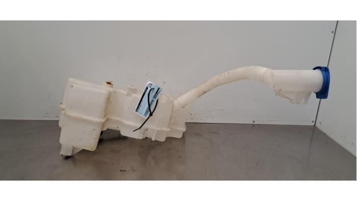 Réservoir lave-glace avant Audi Q4