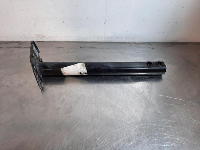 Barre châssis avant Jeep Renegade