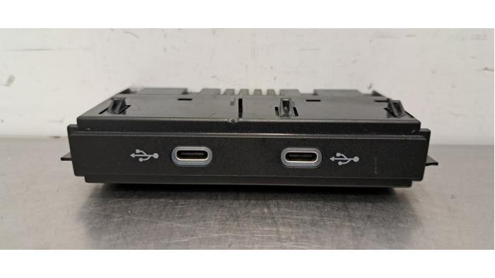 Connexion USB Audi Q4