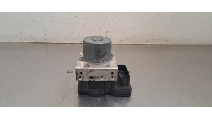 Pompe ABS Mercedes GLA