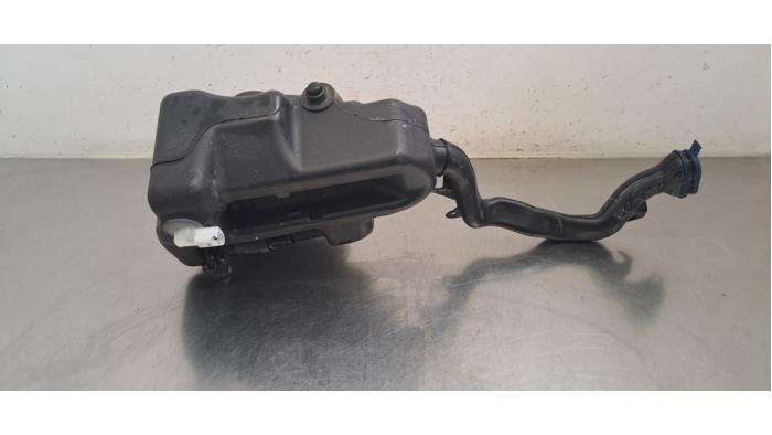 Réservoir lave-glace avant Mercedes GLA