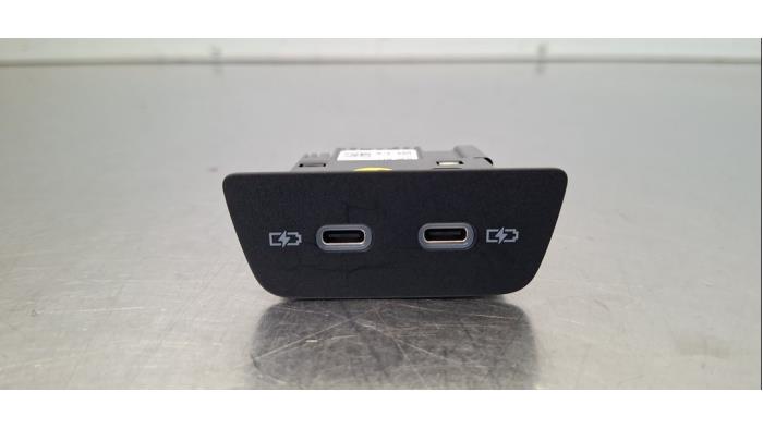 Connexion USB Audi Q4