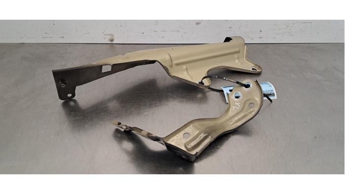 Support (divers) Audi Q4