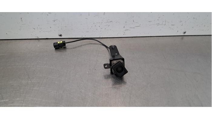 Caméra de recul Lynk &amp; Co 01