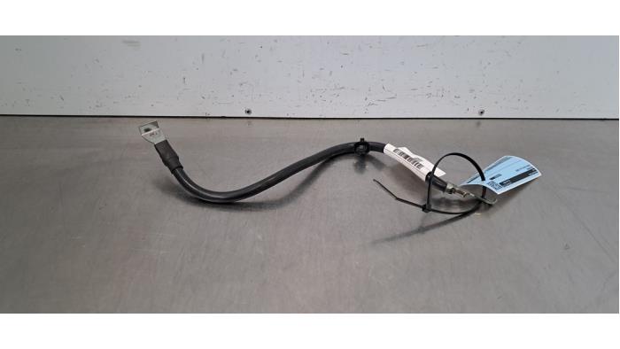 Borne de batterie Lynk &amp; Co 01