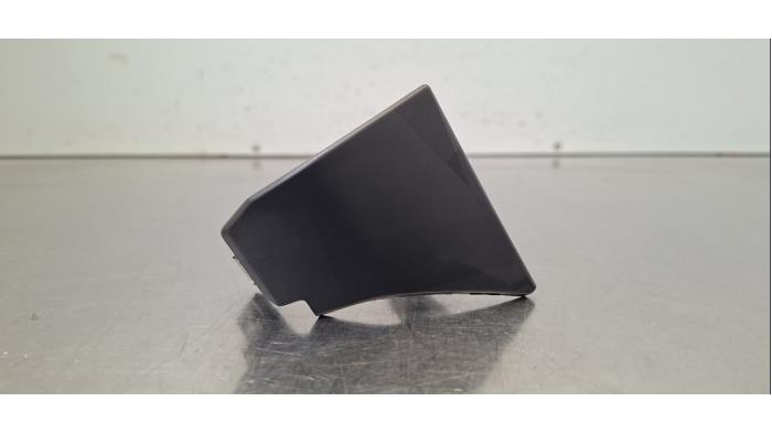 Bande décorative Lynk &amp; Co 01