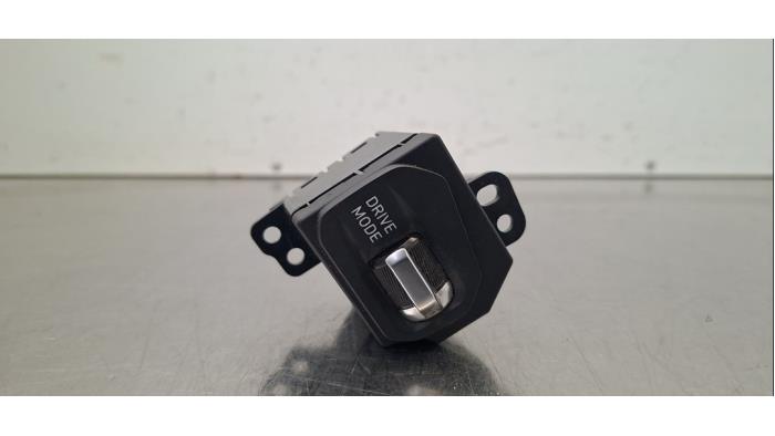 Bouton I-drive Lynk &amp; Co 01