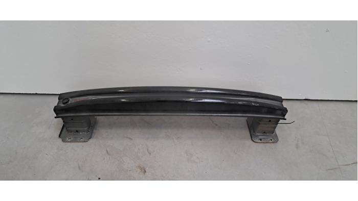 Cadre pare-chocs arrière Lynk &amp; Co 01