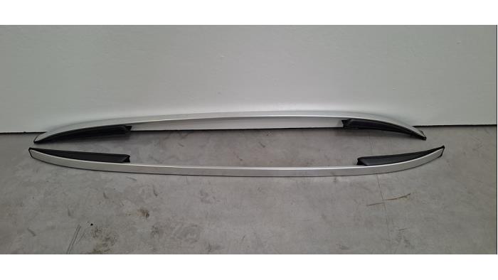 Kit rails de toit Lynk &amp; Co 01