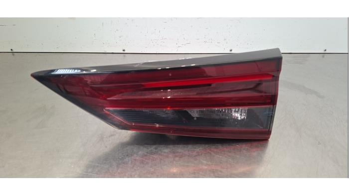Feu arrière droit Nissan Qashqai
