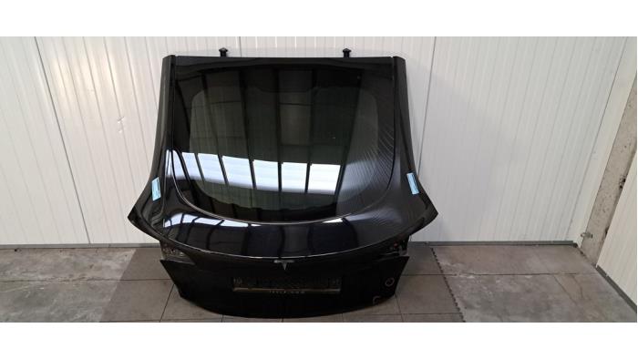 Hayon Tesla Model Y