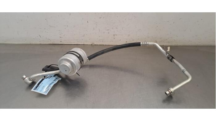 Tuyau clim Nissan Leaf