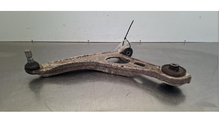 Bras de suspension avant gauche Nissan Qashqai