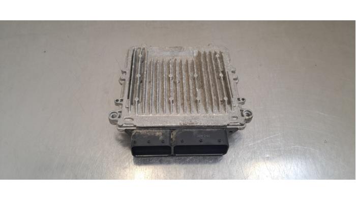 Ordinateur gestion moteur Mercedes Vito