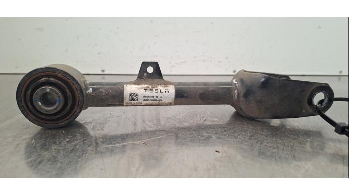 Bras de suspension arrière gauche Tesla Model Y