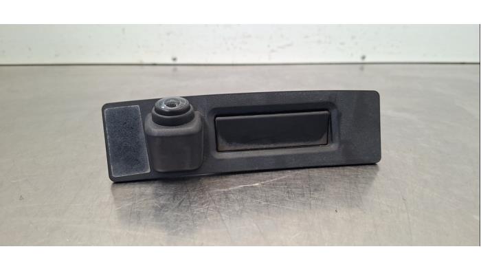 Caméra de recul Tesla Model Y