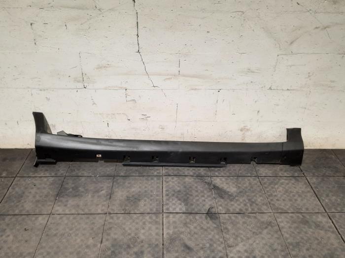 Marche-pied (list de couverture) droite Ford Ecosport