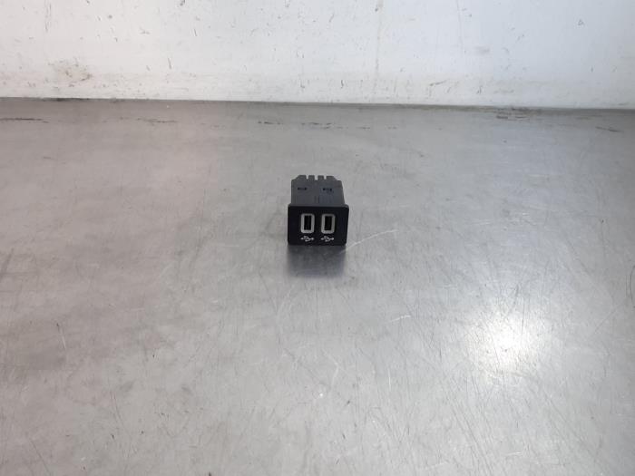 Prise USB Ford Ecosport